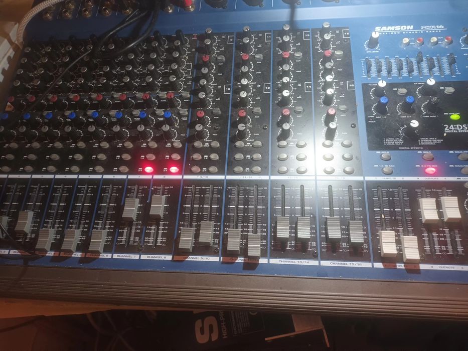 Vsnd mixer samson MDR 16