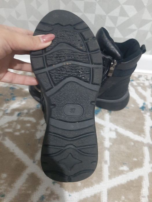 Продам Зимние сапоги