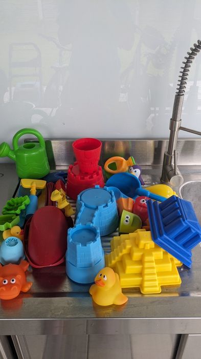 Jucării pentru nisip și apa