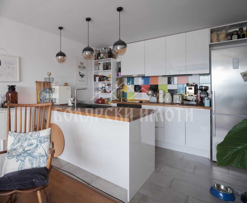 Продава се Четиристаен апартамент в Велико Търново, Колю Фичето - 126 кв.м за 1588 €/кв.м - Снимка #1