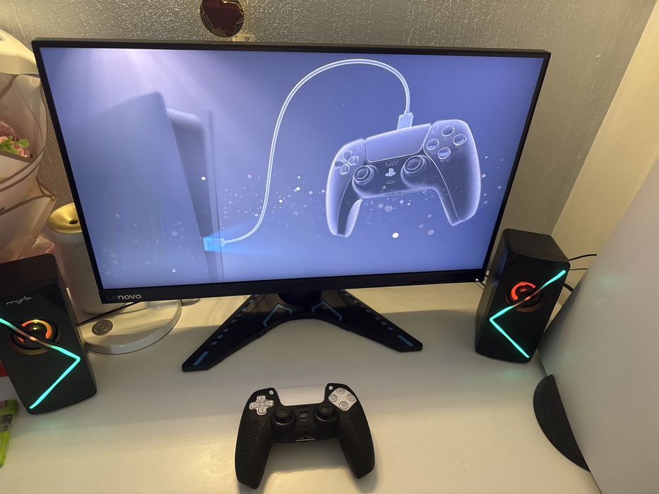PS5 disk 1TB cu suport,MonitorLenovo G24e-20 122hz ,9 jocuri, un controller cu husa