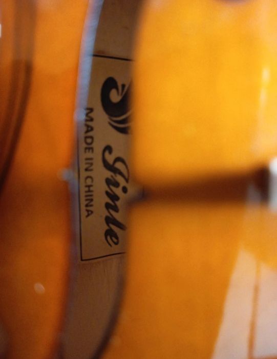 Set complet vioara 4/4 + încă 3 corzi