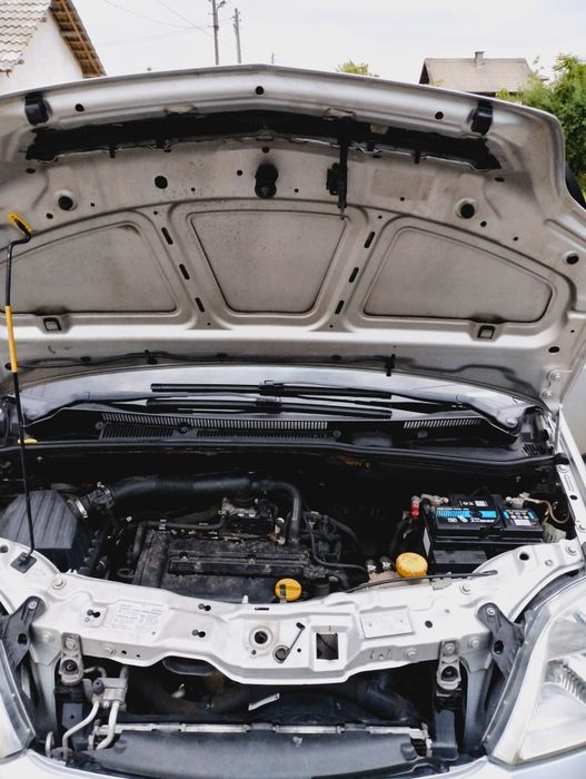 Опел Мерива 2004 Проблем с централното ,даде на късо