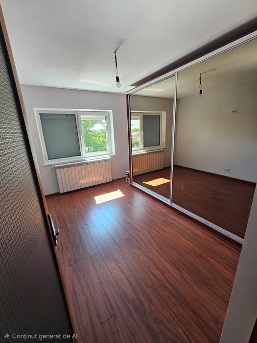 Vând Apartment 3 camere  Ansamblul Buzăului Str.Chișinău Decomandat Etajul 3 din 4 Complet mobilat 72,81 mp Isolat Termic si Acustic.