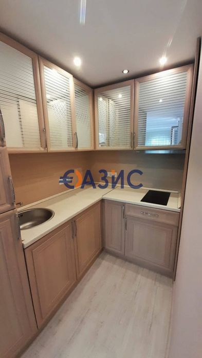 Продава се Двустаен апартамент в к.к. Слънчев бряг - 62 кв.м за 1396 €/кв.м - Снимка #8