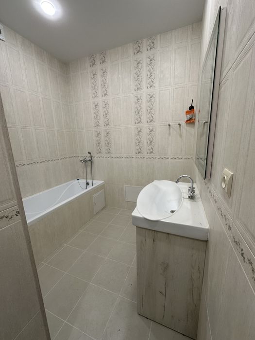 Продам 2к кв студию жк флоренс