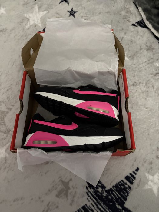 Adidasi fete nike marimea 36.5