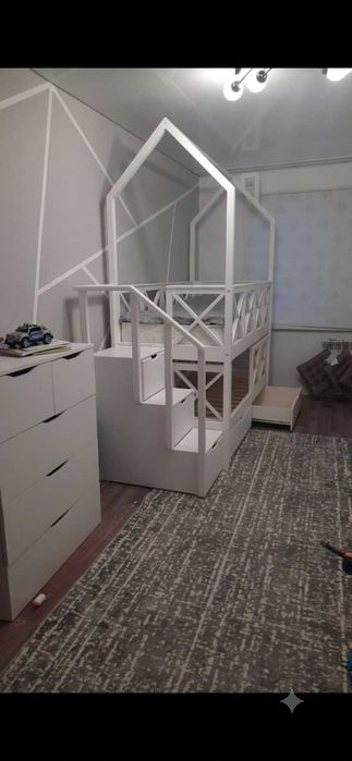 Продам кровать детскую