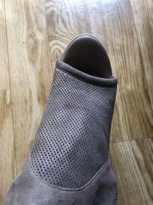 Обувь на каблуке