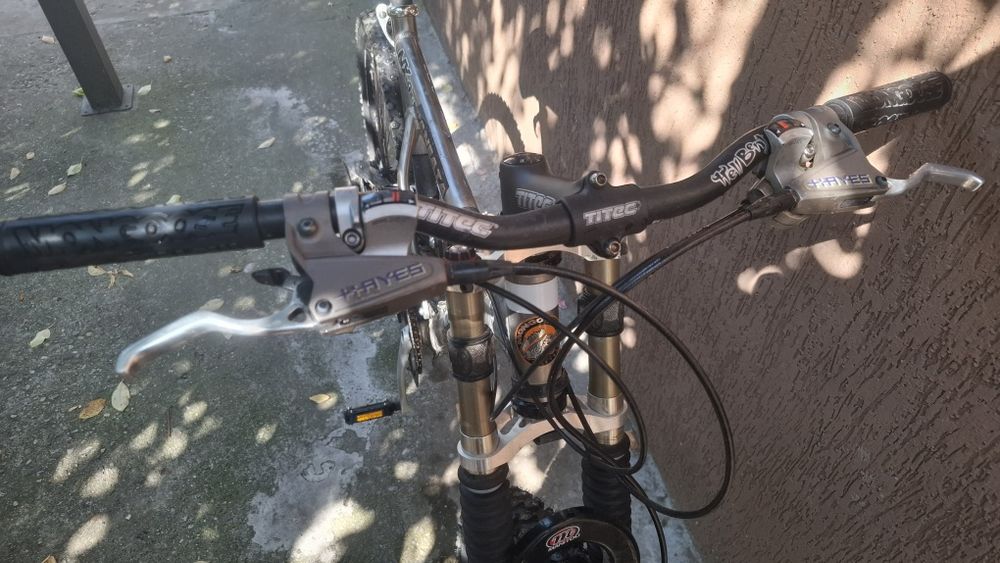 Bicicleta  MTB Mongoose NX pro 9.5, Mountain bike full suspension.