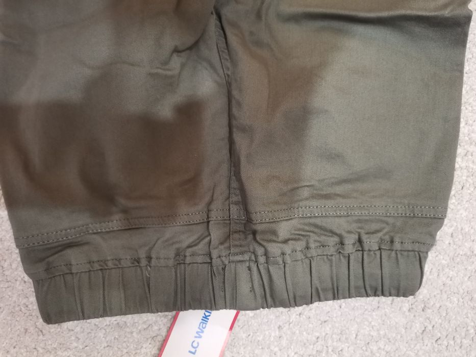 Нов панталон за момче на lc waikiki  13 - 14 ход 152 - 158см