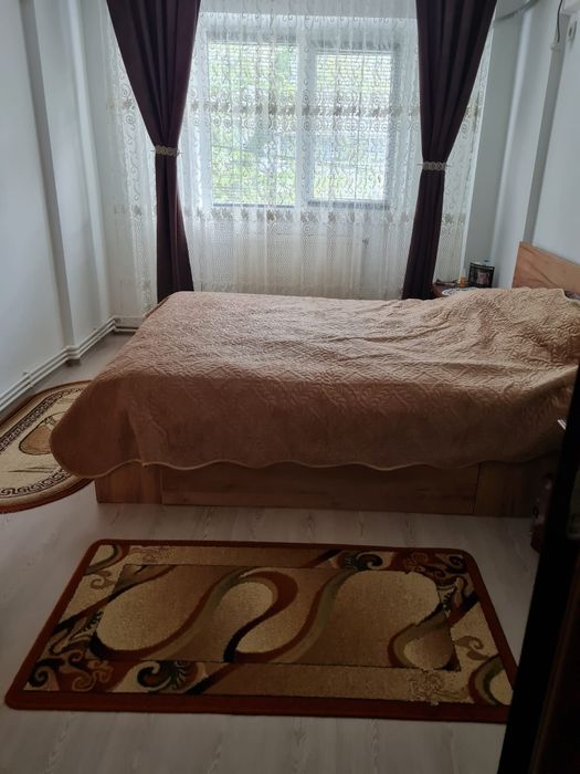 Apartament decomandat cu 3 camere