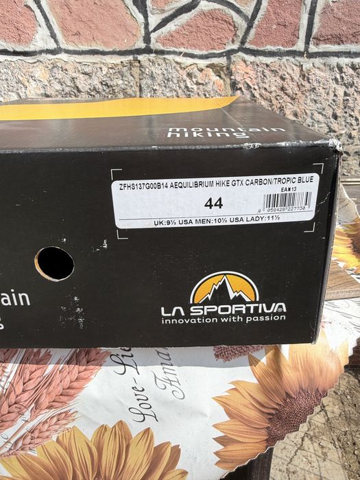 La Sportiva турситически обувки