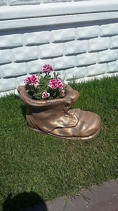 Ghiveci beton (bocancel)/ bocanc beton/ gheata din beton/gheata beton