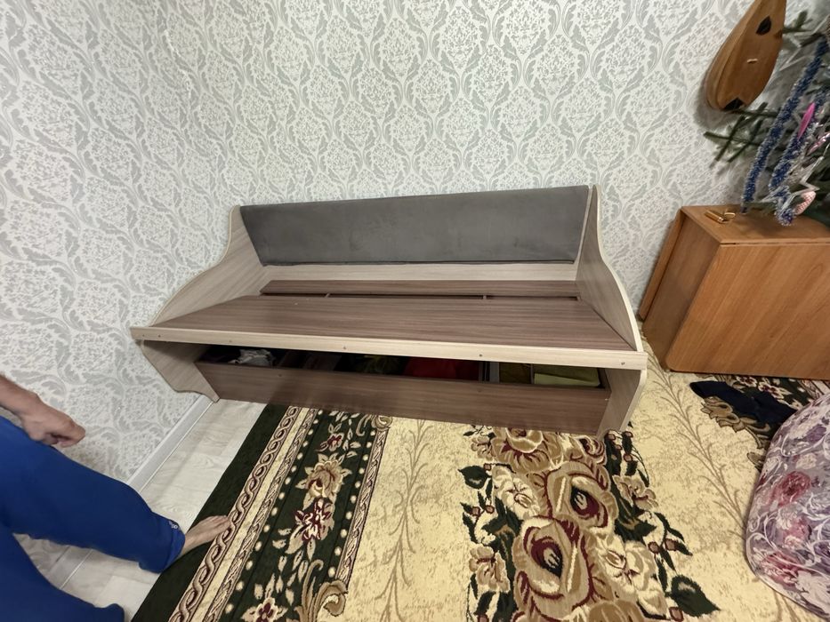 Продам кровать односпалка