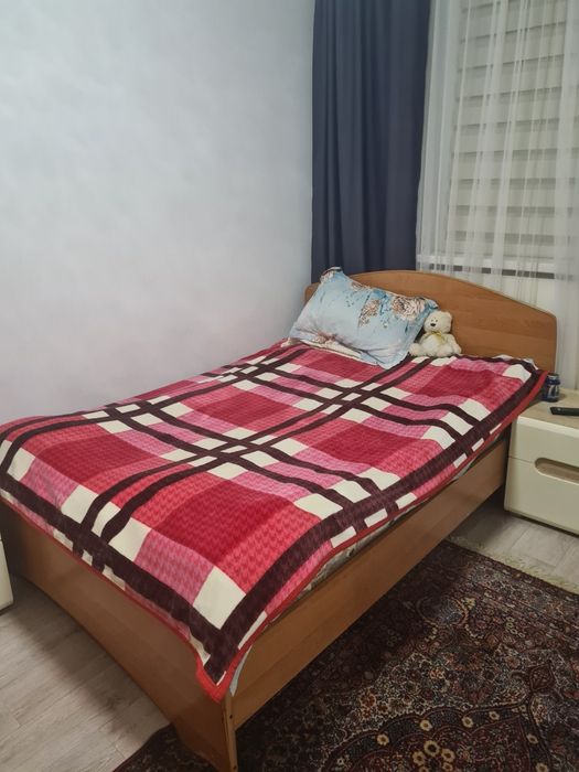 Отдам даром кровать