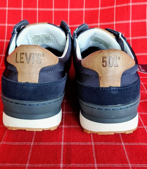 ** pantofi * LEVI'S 501 *41*40* original *50%redus !