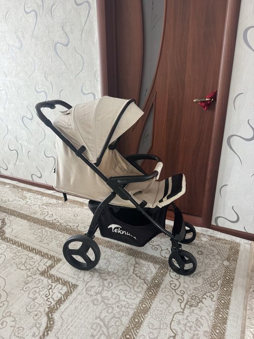 Коляска отличного качества текнум