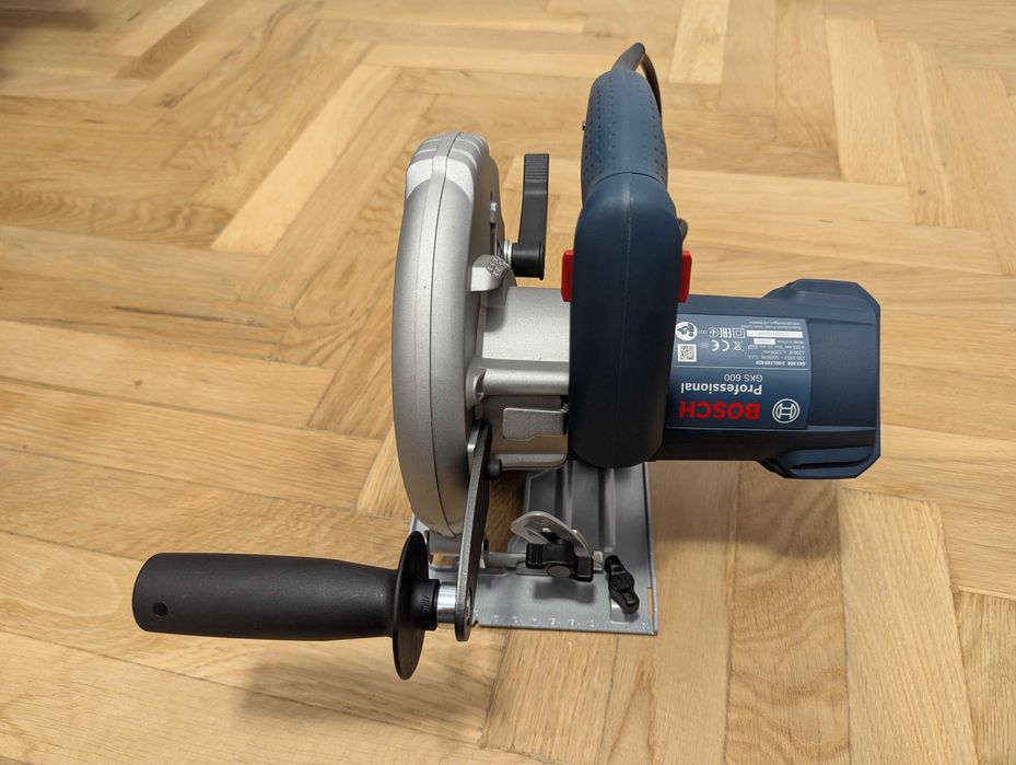 Fierastrau circular Bosch 165mm 1200W