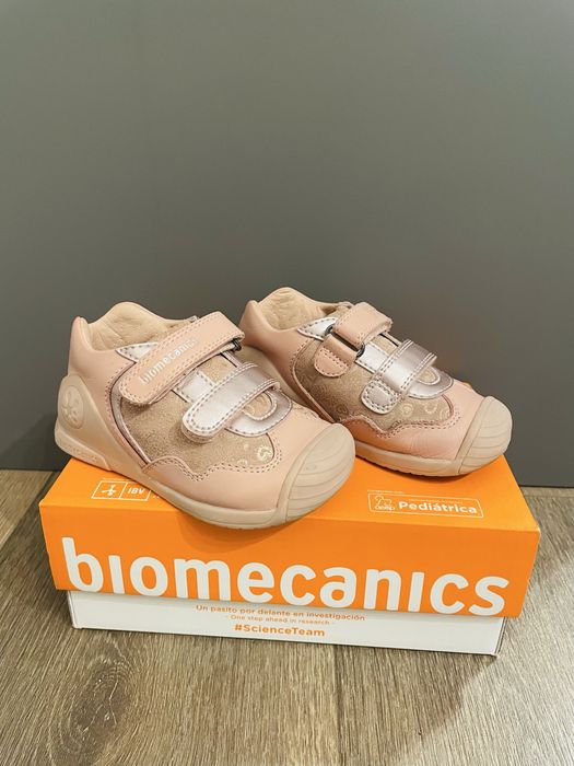 Кожени обувки biomecanics 23 номер