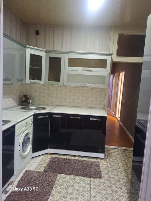 3х комнатная с обстановкой в 10 микрорайоне