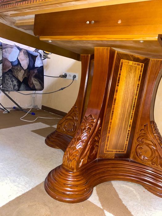 Стол-трансформер из чинарного дерева + 12 стульев