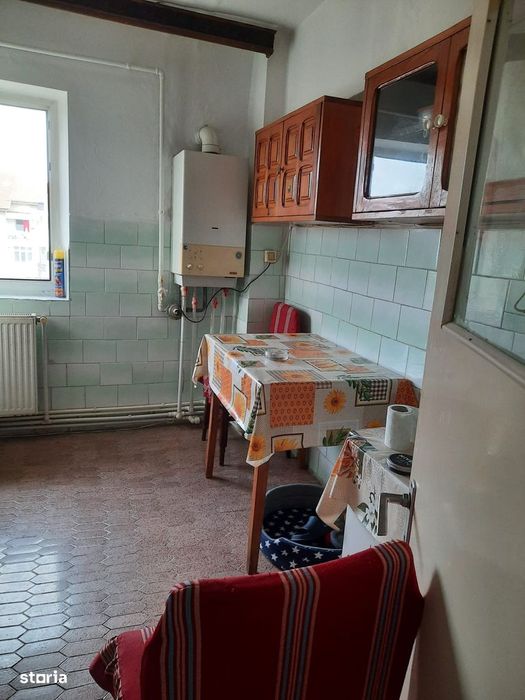 Inchiriez apartament 2 camere