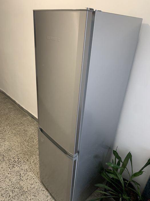 Хладилник Liebherr cuef 3331 20B