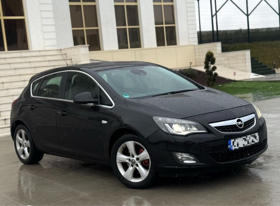 Opel Astra J /// Model Full /// 2.0 CDTI/ 2011/ 184.000km