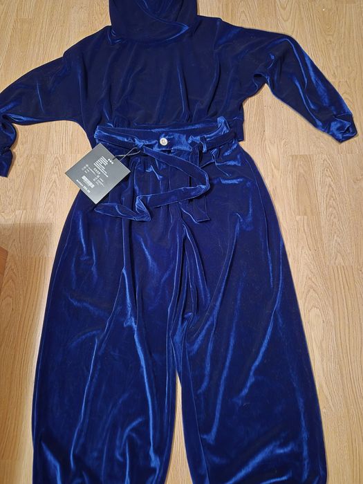 Compleu de catifea marimea L