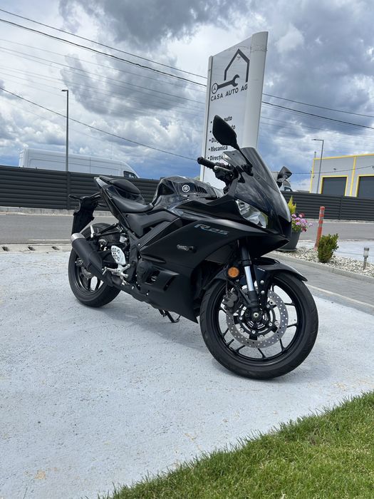 Yamaha R25 2023 A2