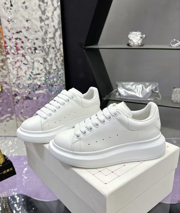 Alexander McQueen Full White Premium