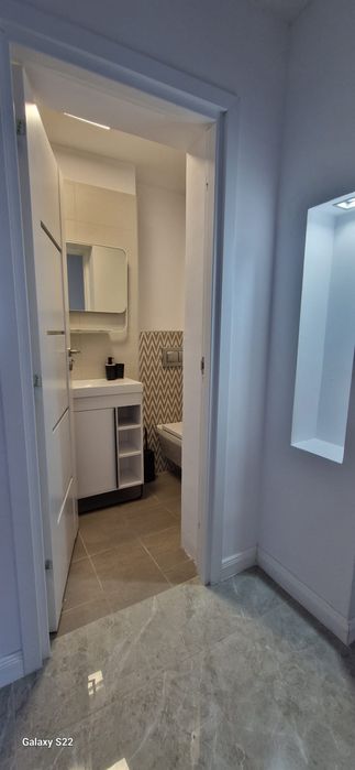 Inchiriez apartament 3 camere zona ultracentrala Targoviste