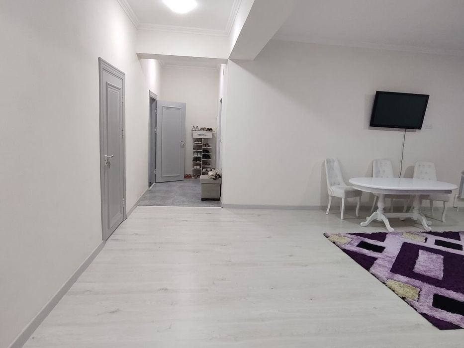 М.Улугбек МФЙ, 5 хонали, студияли уй сотилади