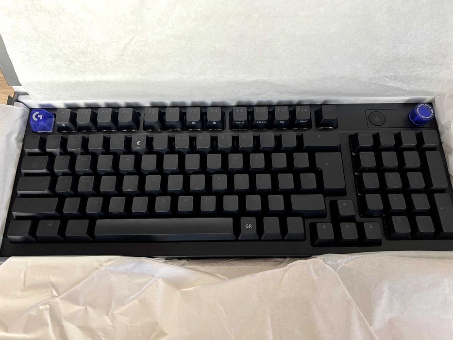 Чисто нова Logitech G316 X 98 геймърска клавиатура
