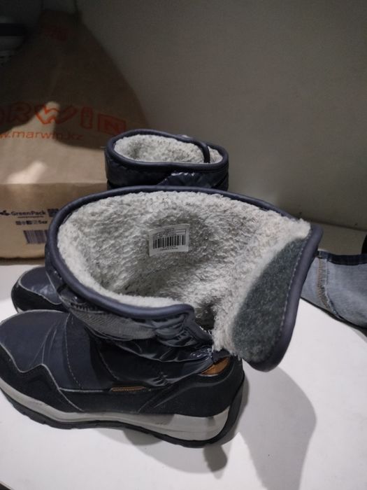 Продам сапоги на мальчика 34 размер