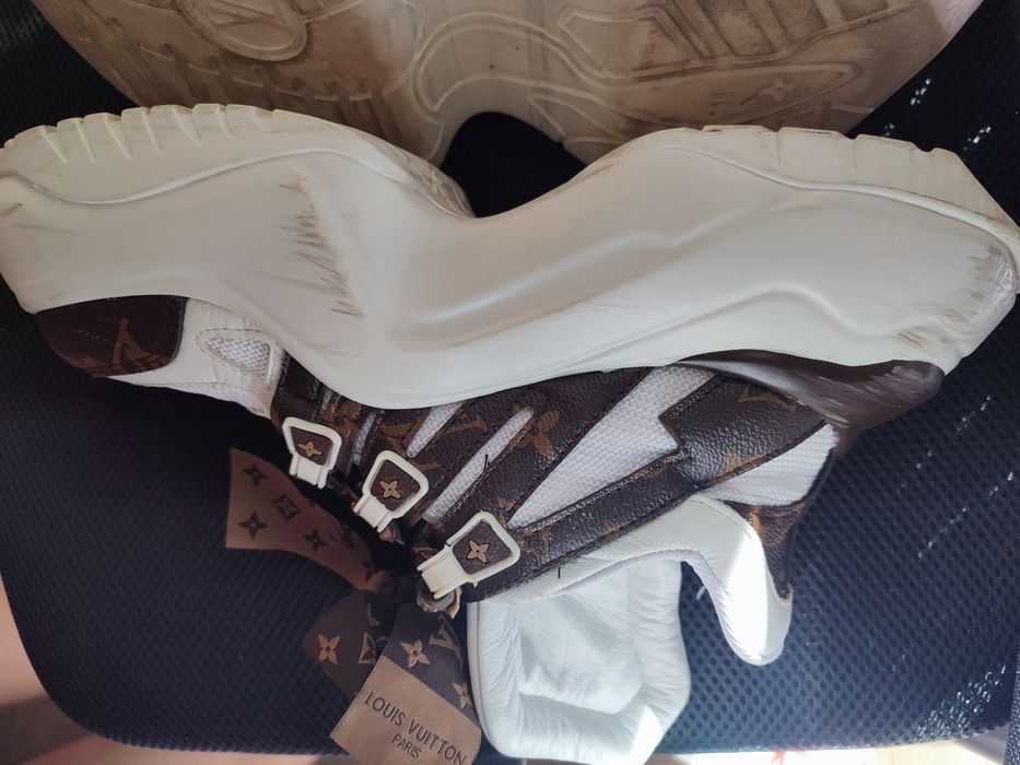 Adidași Louis Vuitton m 38