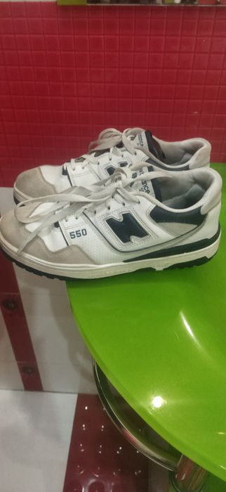 Кроссовки NB оригинал кожаные 40р.