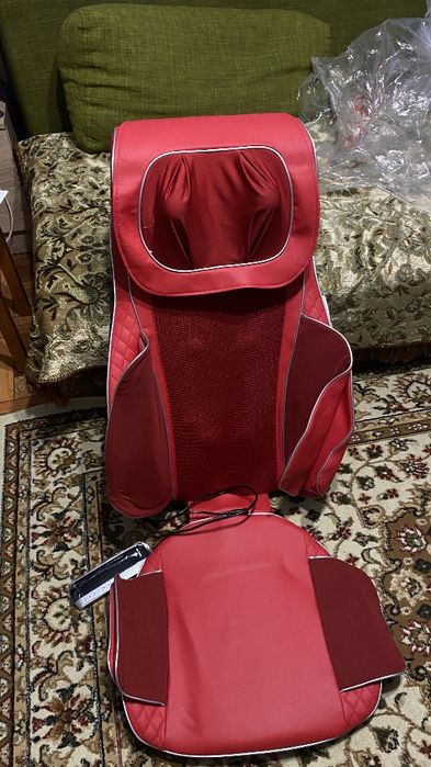 Массажнле кресло Hakuto Mirai