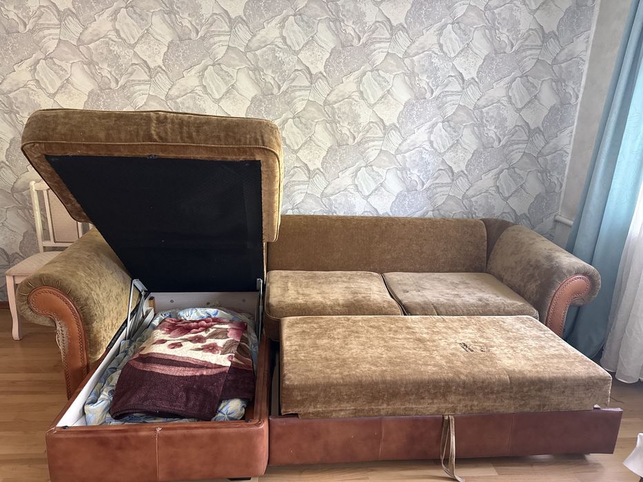 Продам диван уголок б/у не в плохом состоянии