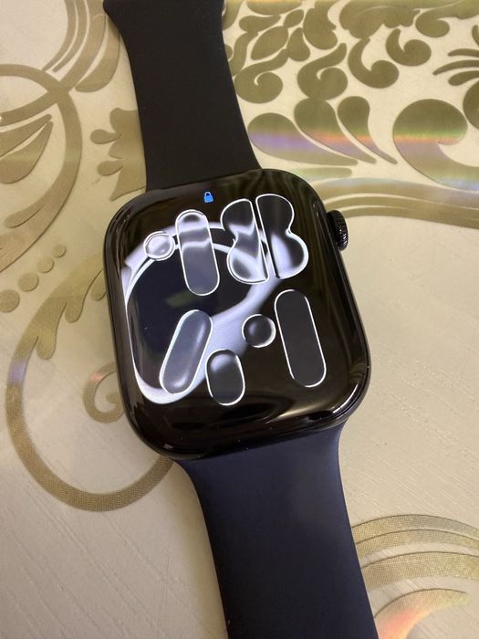 Продам часы Apple watch 11 series