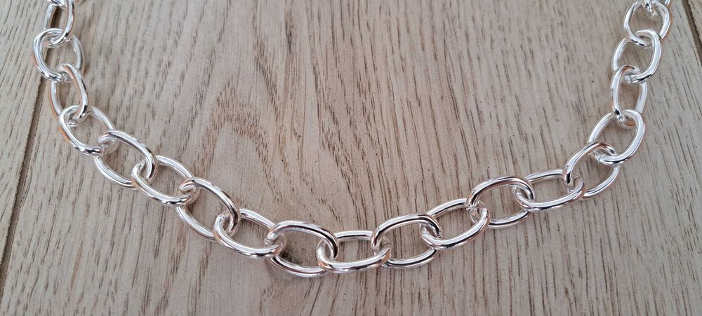 Н&М НОВО Колие от Стомана