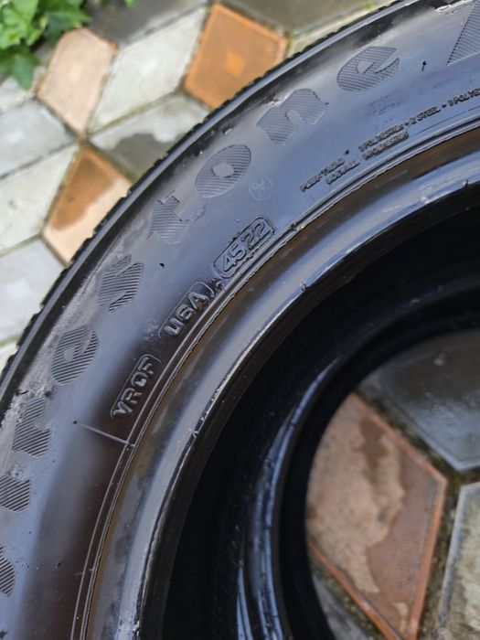 Vând anvelope Firestone 205/55/R16