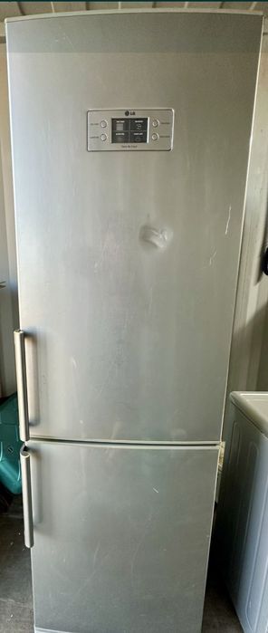 Продам холодильник LG