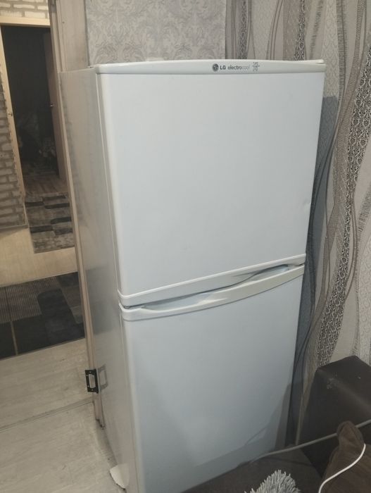 Холодильник в хорошем состоянии