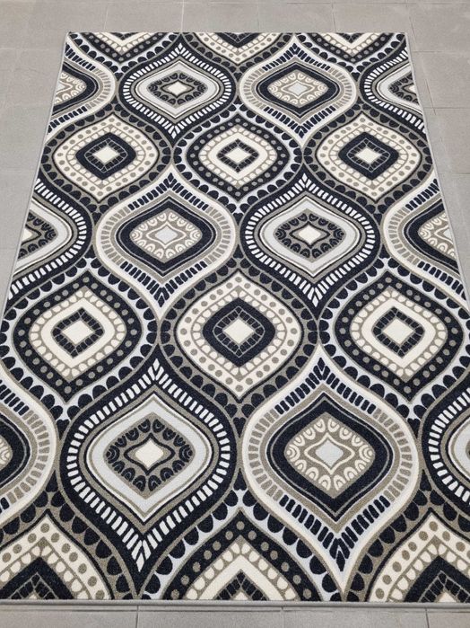 Килими по 30лв Броя Доставката с опция преглед с еконт.