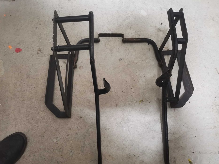 Багажник за странични куфари