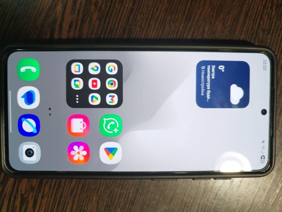 Продам телефон Самсунг с21 5G