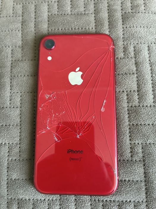 Продам Айфон XR + смарт часы Hoco Y4