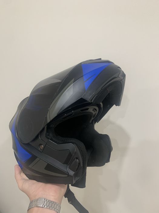 Мотошлем GHB.